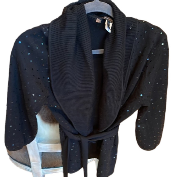 Bcbg MaxAzria black belted sweater with sequins Large and in perfect condition - Picture 1 of 7